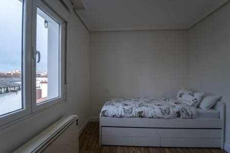 Atico Terraza Playa Futbol Y Congresos Vut4708As Appartement Gijón Buitenkant foto
